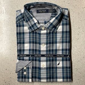 Nautica Long Sleeve Button Up Shirt Men’s Medium New With Tags NWT